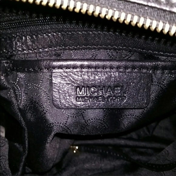 Mishael Kors - Picture 4 of 5